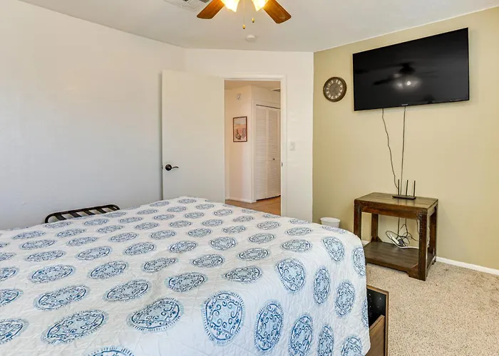 Private Pool & Fenced Yard: Sunny Glendale Getaway * Phoenix